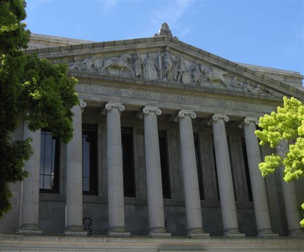 Stanley Mosk Library and Courts Building - Department of General Services (DGS) (4/30/2010 - Credits: "Stanley Mosk Library and Courts Building 2121a" by Don Barrett (CC BY-NC-ND 2.0)[https://creativecommons.org/licenses/by-nc-nd/2.0/legalcode]https://www.flickr.com/photos/donbrr/)