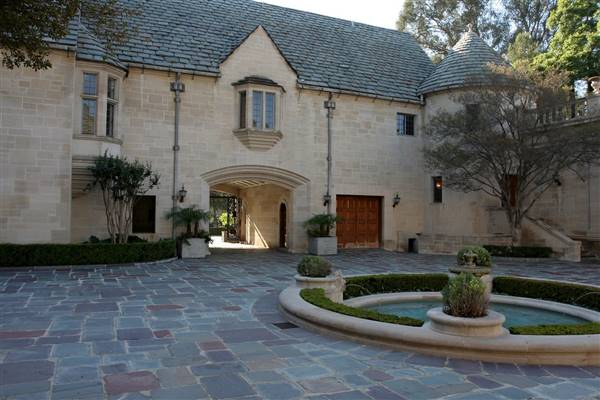 Greystone Mansion & Park (10/17/2016 - Credits: Photos courtesy of Kris Bunting)