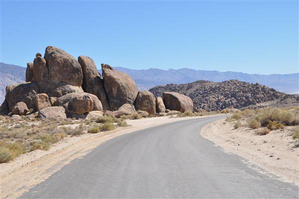 Alabama Hills - Bureau of Land Management / BLM - Bishop Field Office (11/15/2016 - Credits: Photo courtesy of Robin Citrin)
