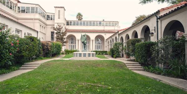 Ebell of Los Angeles, The (5/11/2017 - Credits: http://ebellla.org/filming/)