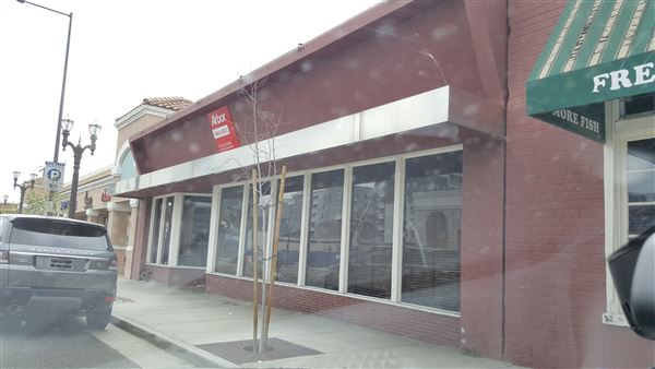 Restaurant 215 Central - Glendale - VACANT (7/2/2018)