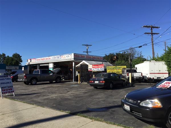 Universal Complete Auto Care (8/15/2018 - Credits: Steve Ibrahim)