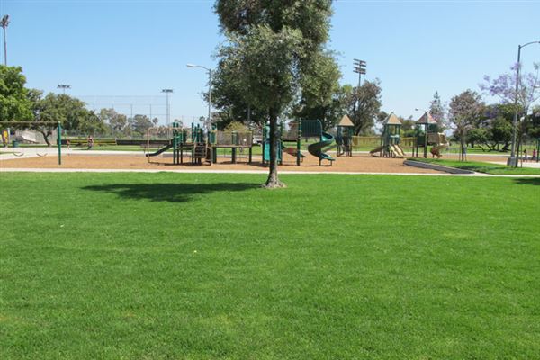 Alondra Community Regional Park (6/1/2019 - Credits: LocoScout)