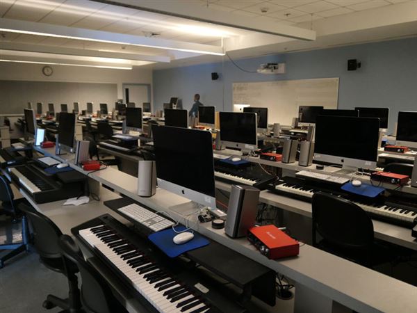 Los Angeles City College - LACC (12/10/2019 - Credits: LocoScout)
