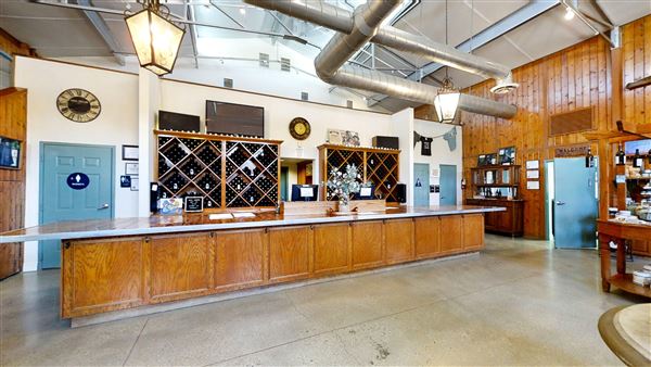 Agua Dulce Winery and Vineyards (9/23/2020 - Credits: Kevin Dole - Home3D.us - 818 568 8876)