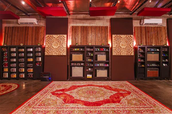 Mad Muse Studios (11/3/2020 - Credits: Mad Mjse)