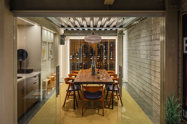 Modern Industrial House overlooking Russian River Valley Vineyards (7/30/2022 - Credits: Ciro Coehlo Photography)