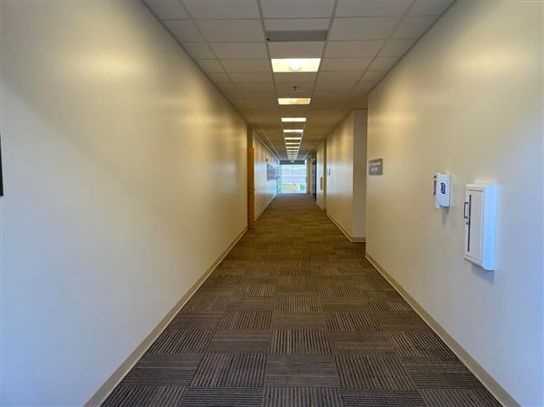 Woodbury University - Business Building Hallways (5/24/2023 - Credits: Woodbury University)