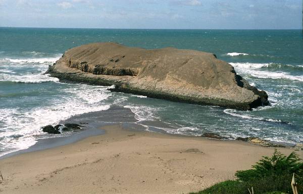 Greyhound Rock County Beach (12/31/2003)