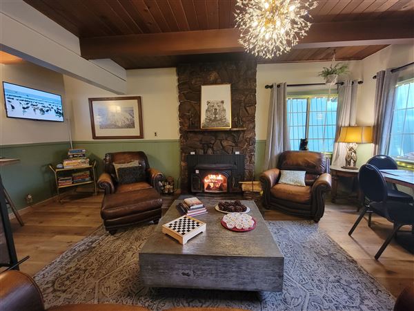 Cinnamon Bear Inn - Mammoth Lakes (9/15/2023 - Credits: Cinnamon Bear Inn)