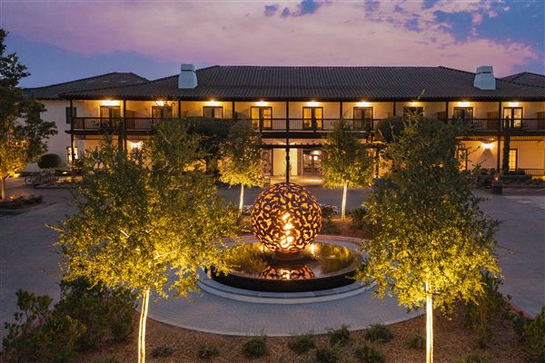 The Lodge at Sonoma Resort, Autograph Collection - 	Front Fountain (8/12/2021 - Credits: Erin Mcvicar)