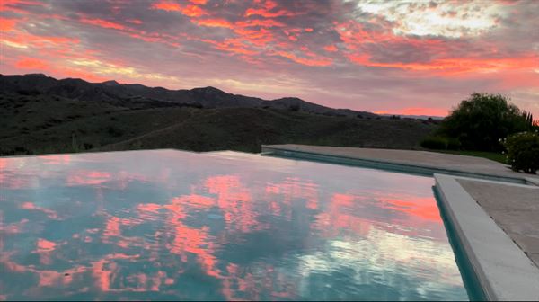 LA Dream Infinity Hilltop Resort (1/29/2024 - Credits: Taken myself)