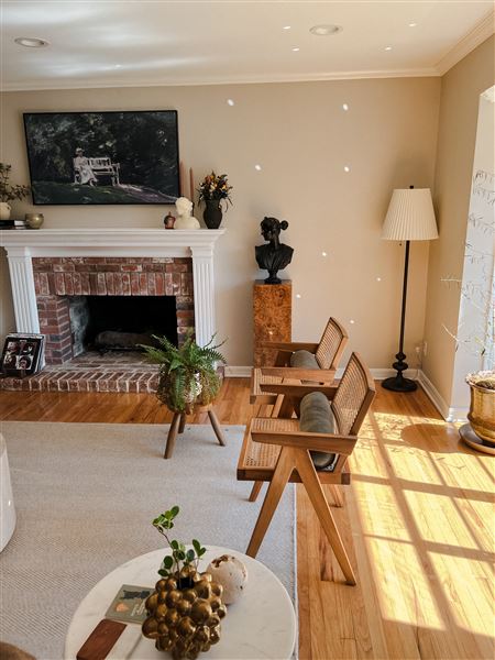 Americana Cape Cod Home (2/21/2024 - Credits: submitted by: Jackie Godoy)
