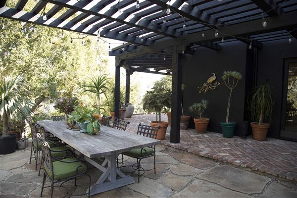 Elsewhere Topanga - THE BLACK VILLA (1/24/2020 - Credits: Margaret Mentaberry)