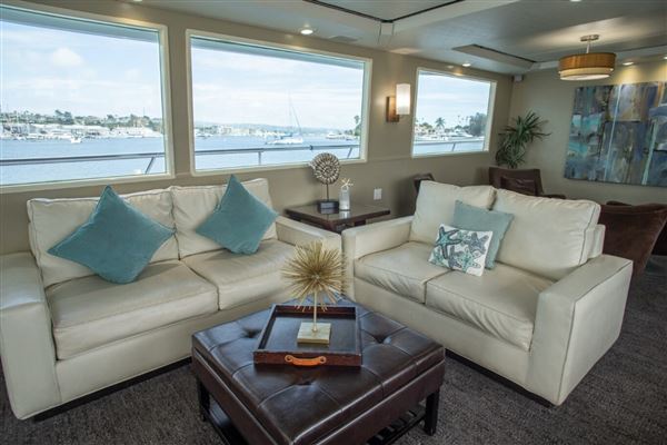 Mojo @ Newport Harbor - City Cruises (5/14/2024 - Credits: Photo Courtesy of City Experiences)