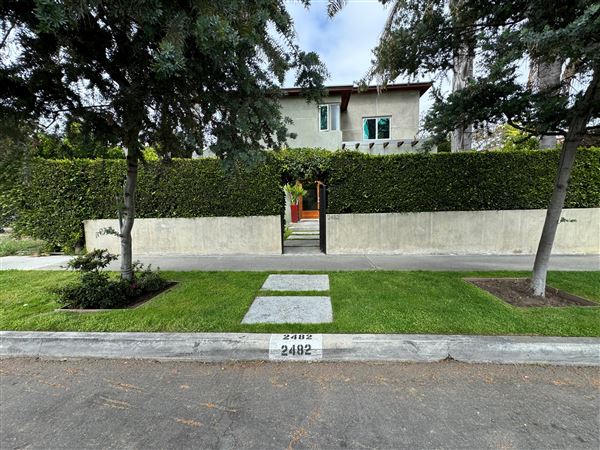 Modern Venice Home (5/24/2024 - Credits: Aaron Schiff)