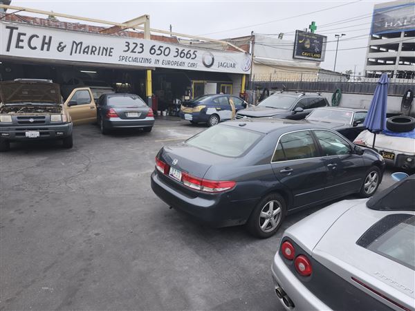 Auto Repair shop in the heart of Hollywood (5/30/2024 - Credits: Jordan zell)
