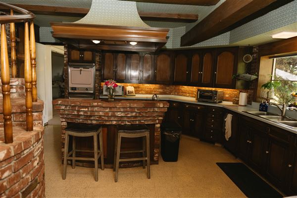 Clinker Brick Estate (6/1/2024 - Credits: Bruce Photography)