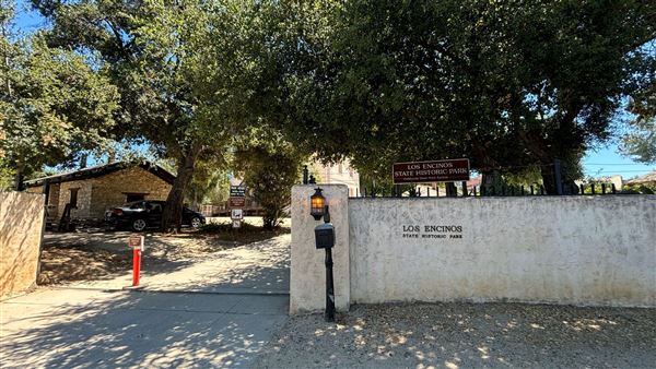 Los Encinos State Historic Park (SHP) adjacent to currently closed Lakeside Restaurant & Lounge (7/12/2024 - Credits: Brandy Davis)