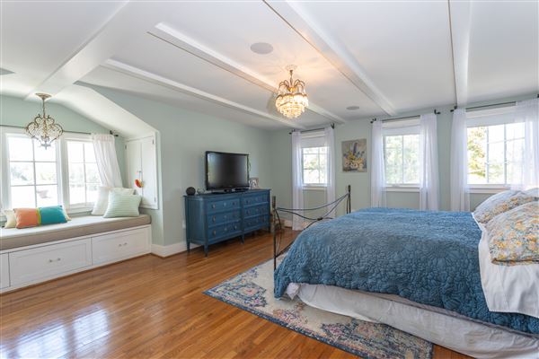 Belmont Heights Gem (8/5/2024 - Credits: Michael Roth)