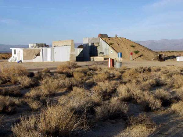 Inyokern Airport Bunkers - Airport ID: KIYK (12/31/2003)