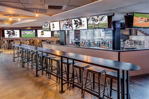 Tom's Watch Bar L.A. LIVE - Main Dining Room (10/21/2024 - Credits: Tom's Watch Bar)