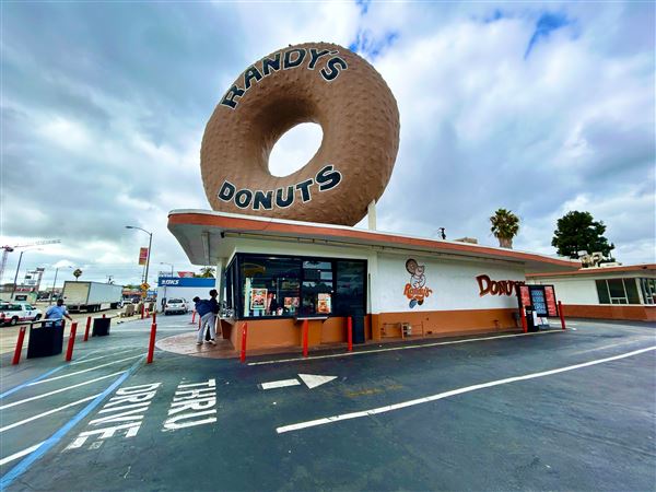 Randy's Donut Shop (10/28/2024 - Credits: Brandy Davis)