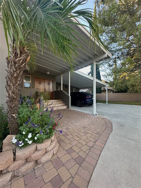 Walnut Acres Woodland Hills (10/29/2024 - Credits: submitted by: Chen Yaacov)