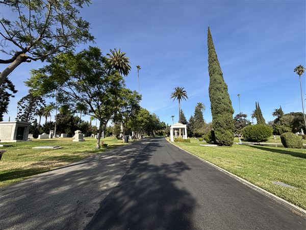 Hollywood Forever Cemetery (11/7/2024 - Credits: Brandy Davis)