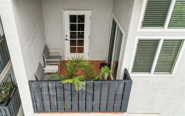 California Place Condo (1/15/2025 7:51:48 PM - Credits: submitted by:)