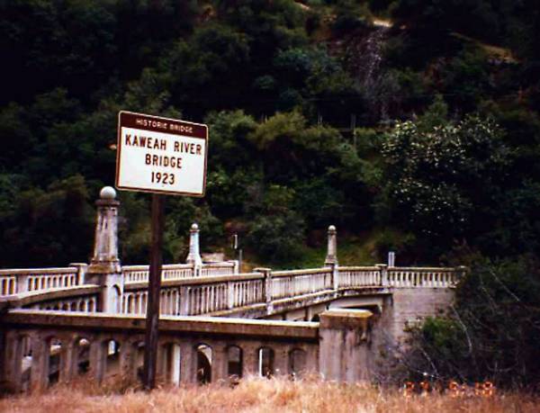 Kaweah River Bridge 1923 / Pumpkin Hollow Bridge (12/31/2003)