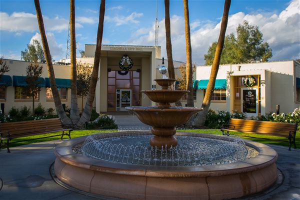 City of Coachella - Coachella City Hall (1/18/2012 - Credits: By Visitor7 - Own work, CC BY-SA 3.0, https://commons.wikimedia.org/w/index.php?curid=23253086)