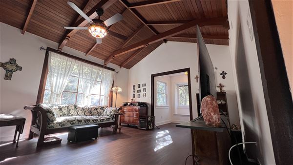 Rustic Cape Cod Shingle (2/1/2025 - Credits: Allan Telias)
