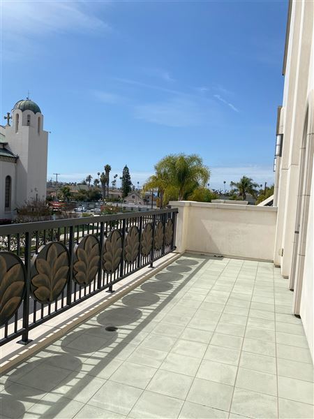 The Cathedral of Saint Sophia / Huffington Center (4/7/2025)