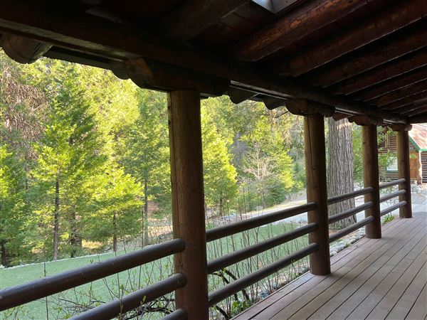 4 Log Cabins and 15 Wooded Acres Near Crestline, CA (4/9/2025 - Credits: Michelle Dowd)