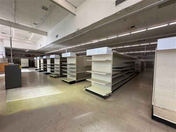 Former Big Lots Store (Vacant) - Inglewood (4/9/2025 - Credits: Robhana Group)