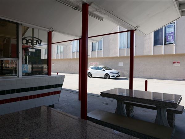1960s Modern Restaurant Drive Thru (7/23/2024 - Credits: Dave Mortell)