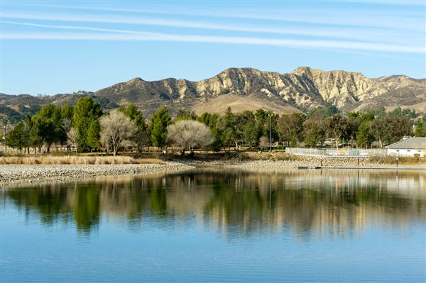 Castaic Lake State Recreation Area (SRA) - lake administered by Los Angeles County (1/29/2014 - Credits: Brian Baer)