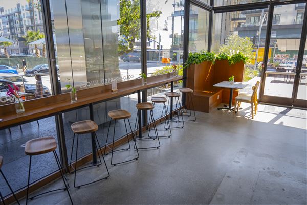 Toastique on Sunset (4/18/2025 - Credits: Zenon Samuels)