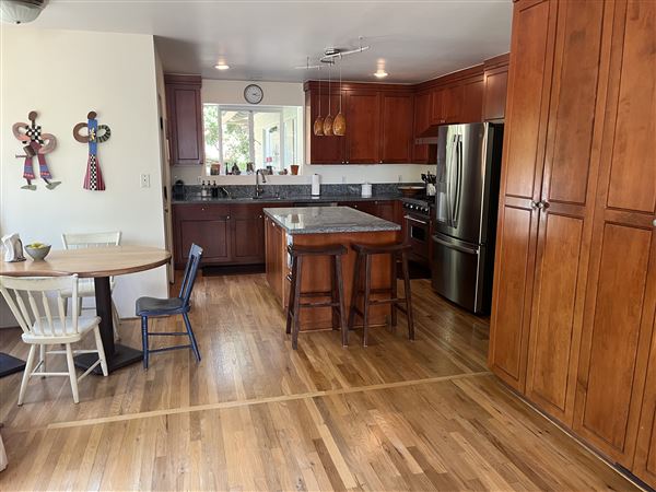 Private Home (4/27/2025 - Credits: submitted by: Lisa kersting)