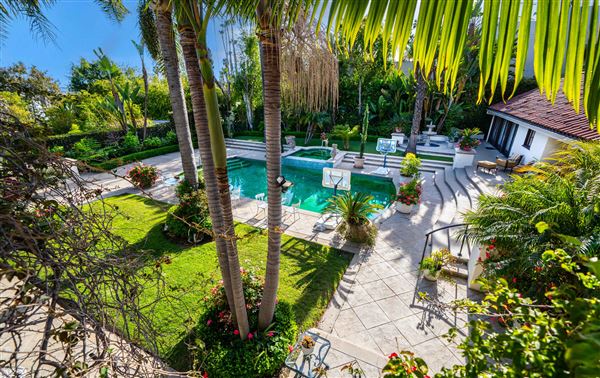Cinematic LA Estate W/Gardens, Pool & Grand Stairs (7/29/2025 - Credits: submitted by: Simon Neman)