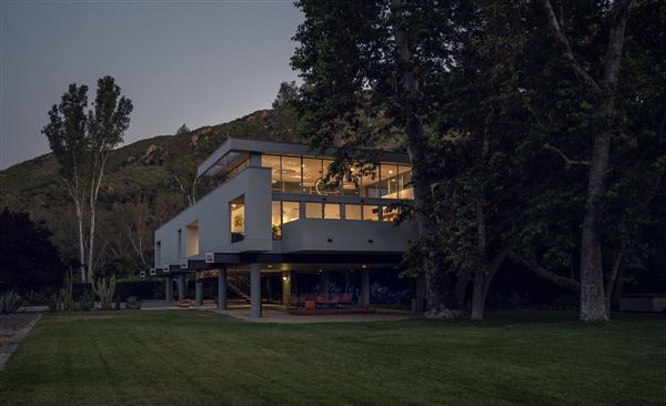 Mulholland Hwy House (4/1/2025 - Credits: Holistictherapeutic.com)
