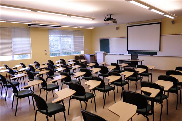 Mount Saint Mary's College, Chalon Campus (1/22/2013 - Credits: Leo Fialho)