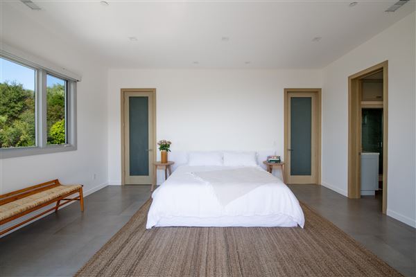 The Malibu Modern Oasis (9/12/2024 - Credits: Miranda Penn Turin)