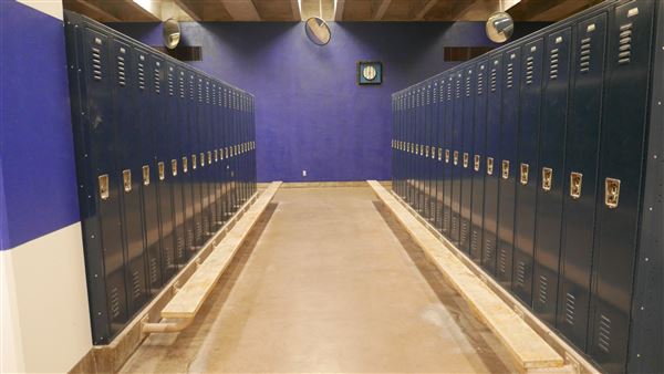 College of the Canyons - Locker Rooms (3/28/2015 - Credits: Leo Fialho)