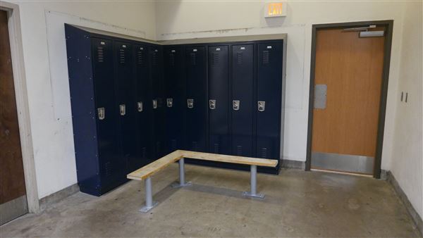 College of the Canyons - Locker Rooms (3/28/2015 - Credits: Leo Fialho)