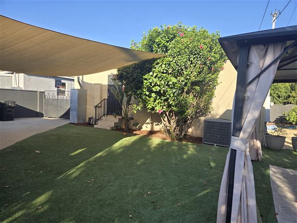 Modern Home with Spacious Backyard (10/5/2025 - Credits: submitted by: Jake Glavies)