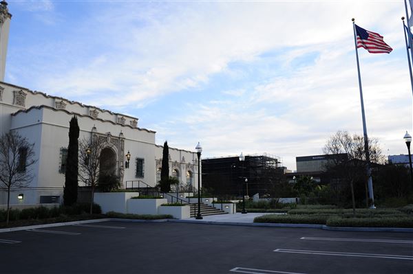 Beverly Hills City Hall (3/14/2013 - Credits: Leo Fialho)