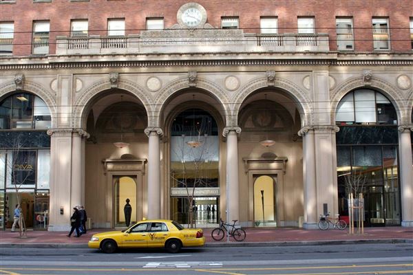 Financial District, San Francisco - Market St. (10/29/2025 - Credits: San Francisco City & County Film Commission)