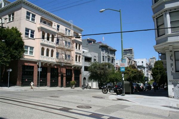 Financial District, San Francisco - Washington St. at Taylor (10/29/2025 - Credits: San Francisco City & County Film Commission)